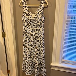 NWT Lulus White and black Floral V-Neck Dress